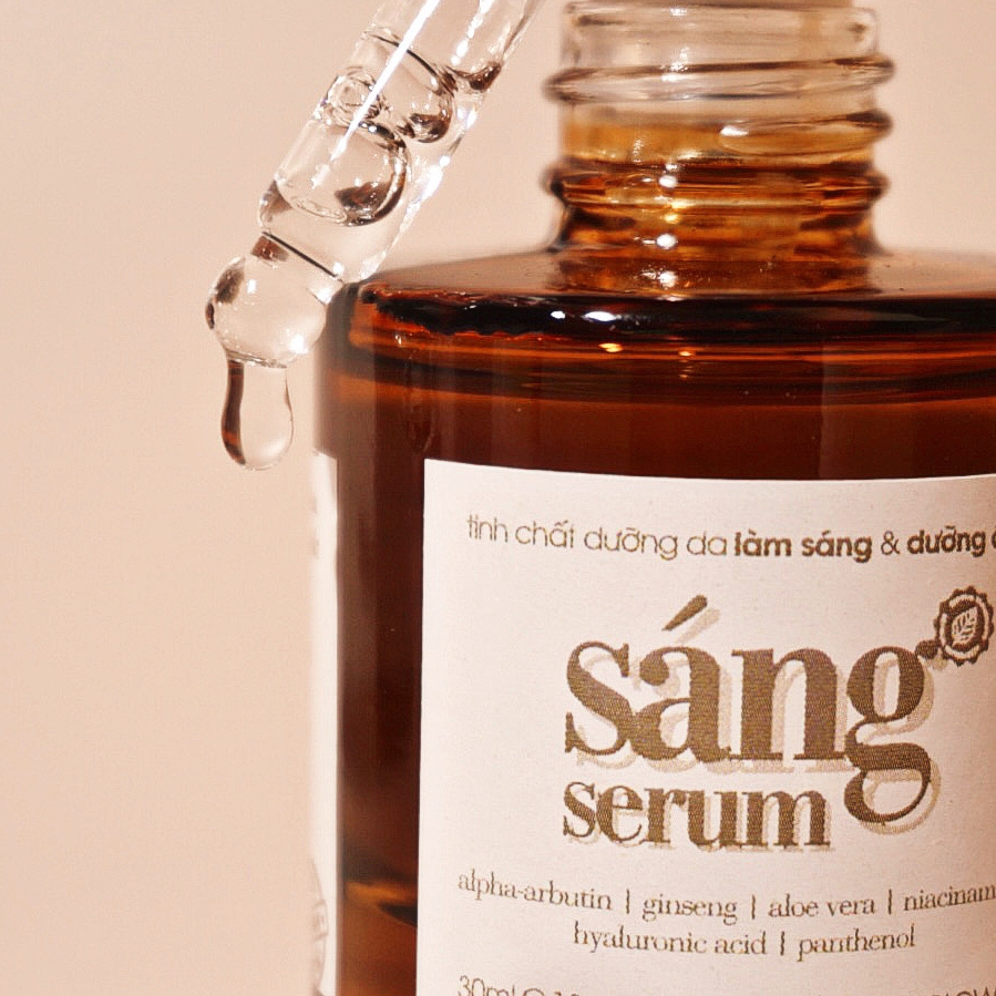 Serum Sáng Dưỡng Trắng, Căng Mịn & Cấp Ẩm | Alpha-Arbutin, Nhân Sâm, Hyaluronic Acid, Vitamin B5, Niacinamide Face Serum Botaniglow 30ml