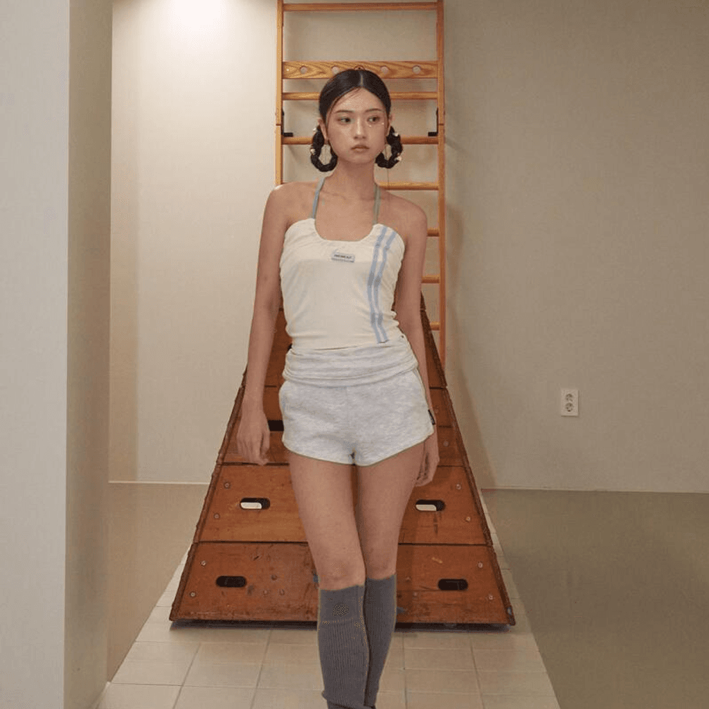 TWO LINE HALTER NECK TOP