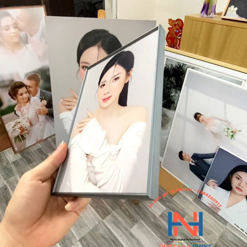 KHUNG ẢNH HỢP KIM NHÔM ĐỂ BÀN