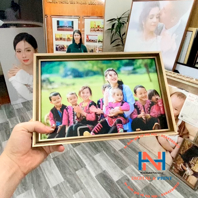 KHUNG ẢNH HỢP KIM NHÔM CAO CẤP ĐỂ BÀN