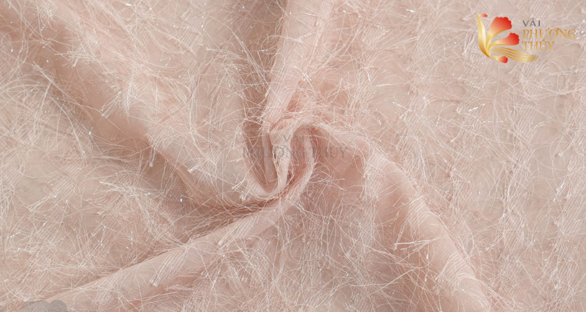 Gợi ý phối đồ với vải Voan lông vũ cho mùa Tết