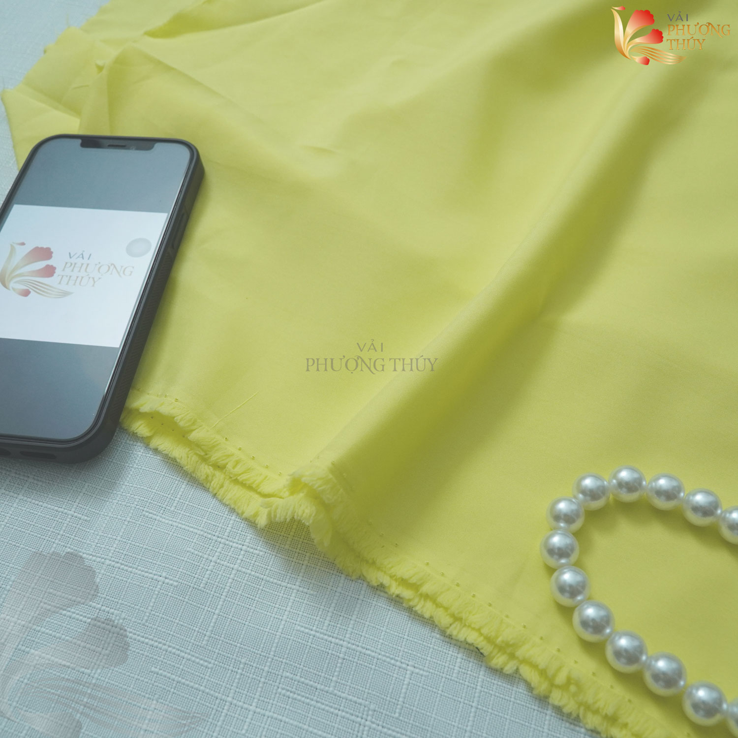 Cận chất vải lót lụa tại vải Phượng Thúy, khổ ngang 1m50 ứng dụng may lót áo dài cao cấp