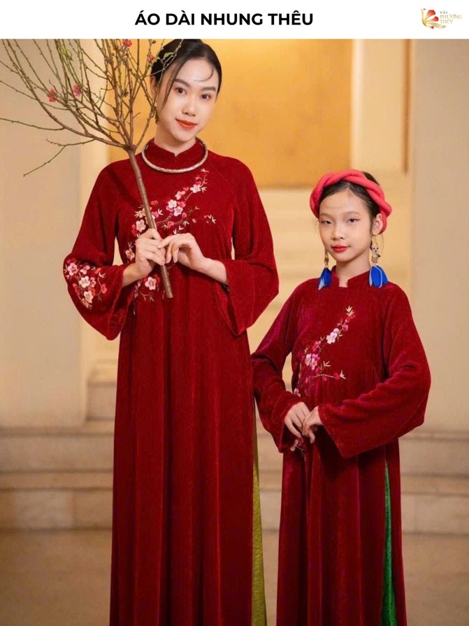 Áo dài nhung thêu