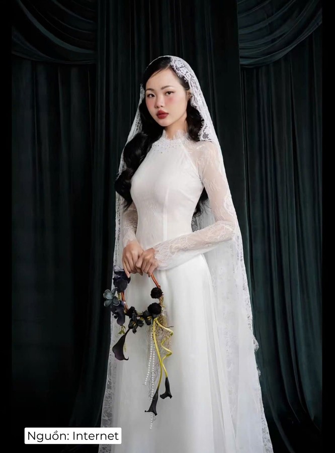 Áo dài ren trắng