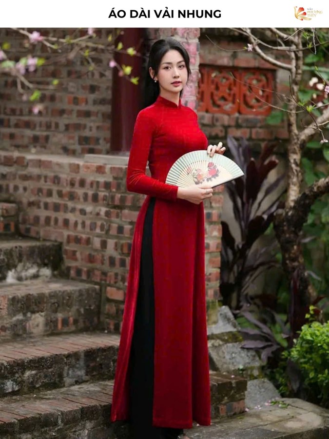 Áo dài vải nhung