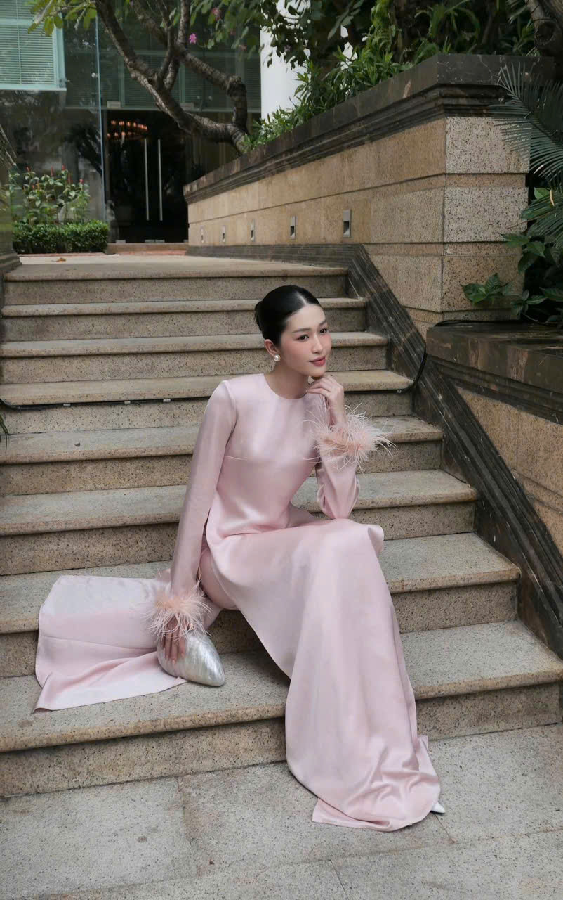 Vải may áo dài sang trọng – Cho cô dâu, MC, nghệ sĩ...
