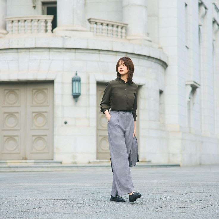 Phối quần suông với áo sơ mi | Nguồn ảnh: uniqlo
