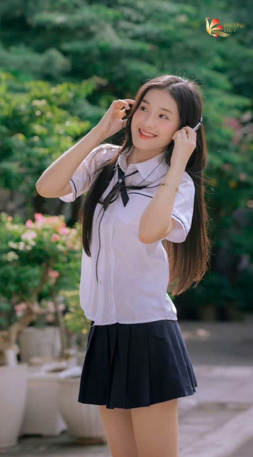 May sơ mi trắng học sinh nên chọn khổ vải nào?