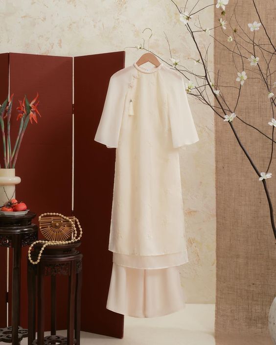 Cách chọn vải may áo dài phù hợp