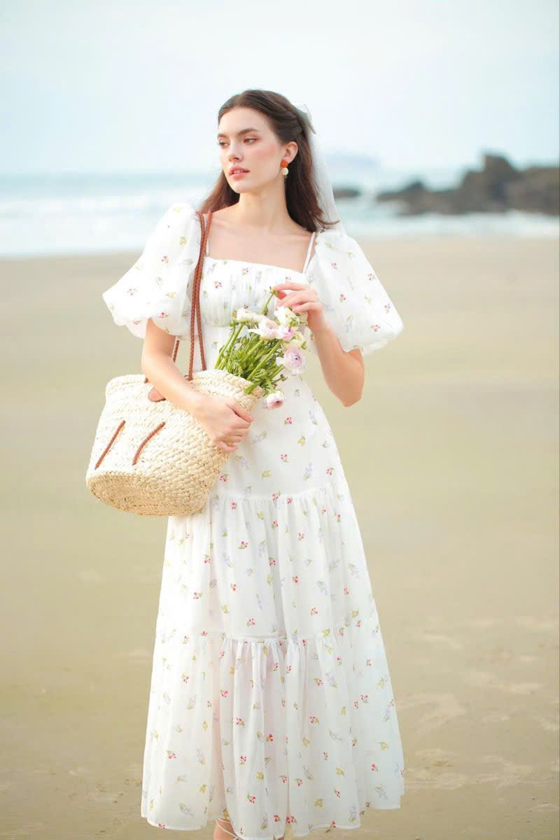 Váy hoa nhí tay bồng cổ điển