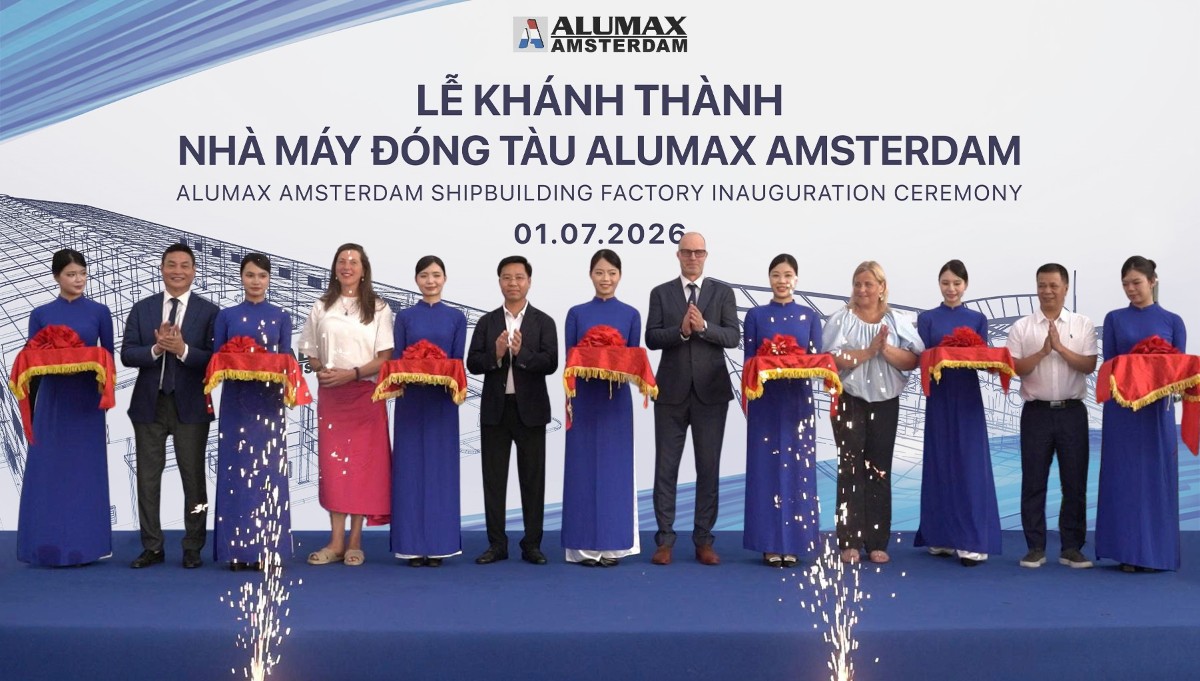Việt Nam có nhà máy đóng tàu đầu tiên chuyển giao toàn diện công nghệ Hà Lan