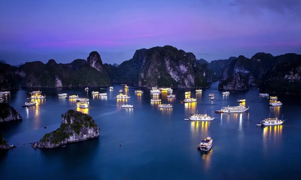 Vịnh Hạ Long tiếp tục khẳng định vị thế biểu tượng du lịch Việt Nam