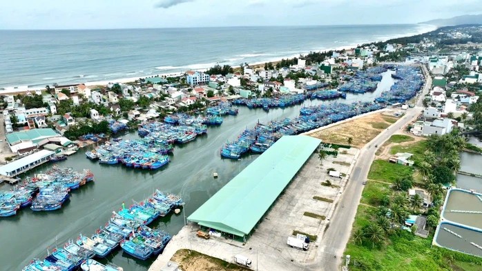 Hỗ trợ sinh kế cho ngư dân, phát triển kinh tế biển bền vững