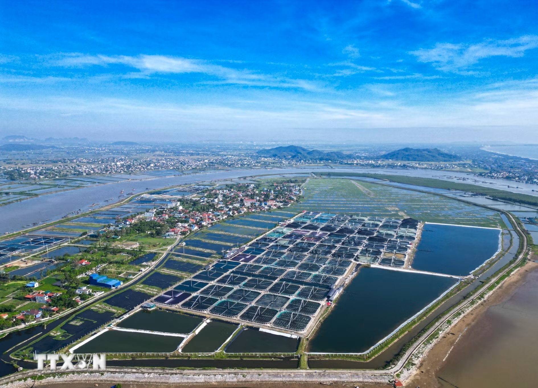 “Mở đường” hiện thực hóa khát vọng Việt Nam trở thành quốc gia biển mạnh