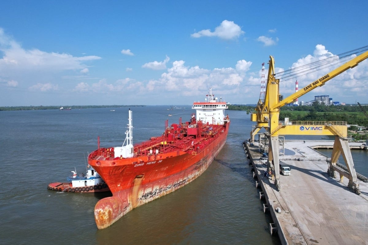 Khẳng định vị thế kinh tế biển, phát triển mô hình thuận thiên, bền vững