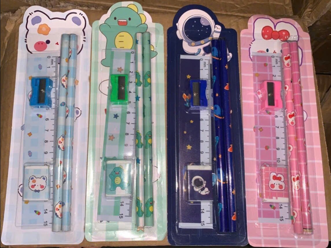 Bộ đồ dùng học tập dạng set quà tặng dụng cụ học sinh vỉ giấy S05