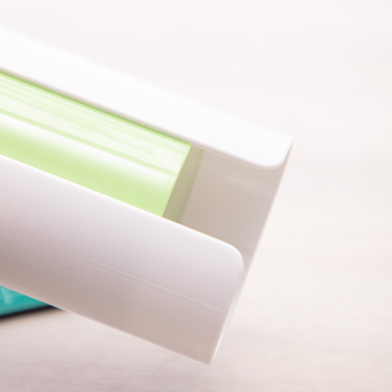 Cấm bút để bàn Deli 9141