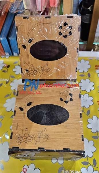 Hộp đựng khăn giấy gỗ vuông
