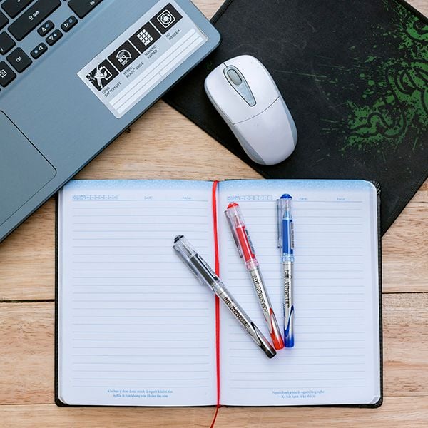 Bút bi gel Thiên Long GEL-B03 Hi Master 0.6mm (10)