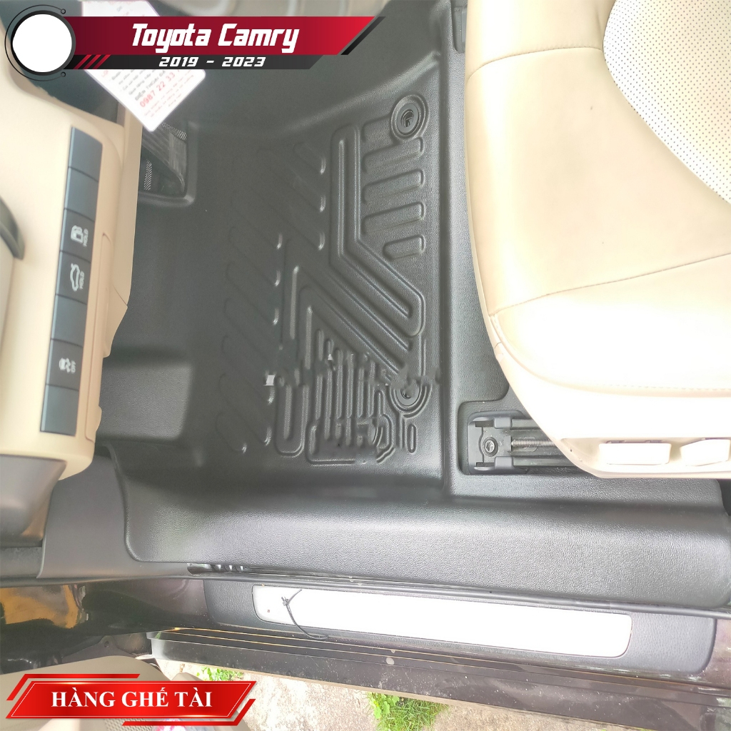 Thảm lót sàn ô tô Toyota Camry 2019-2024 bằng TPE tràn viền bậc cửa an toàn cao cấp