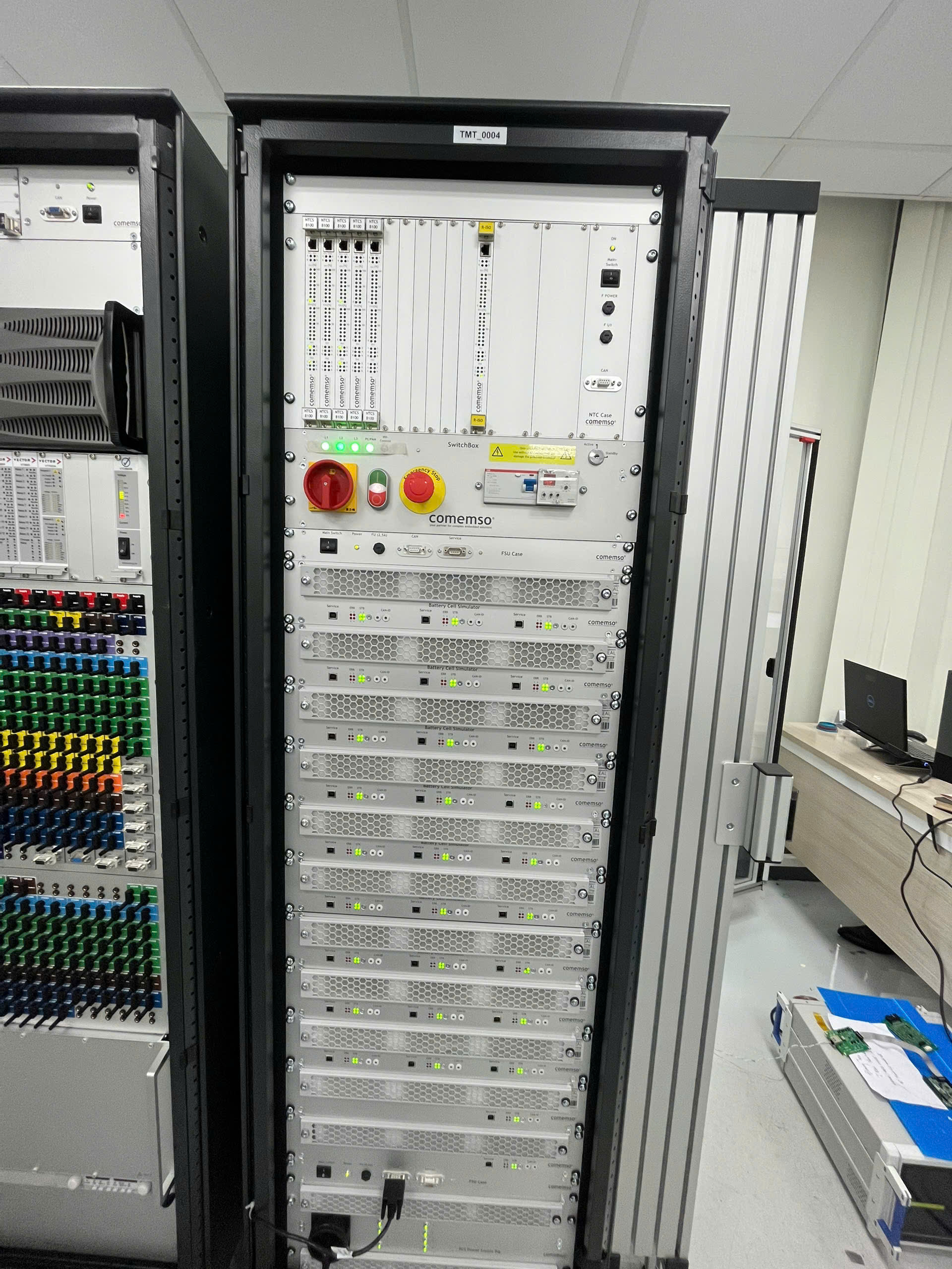 Dự Án Lắp Đặt Hệ Thống Kiểm Tra MCU Cho Pin Xe Điện