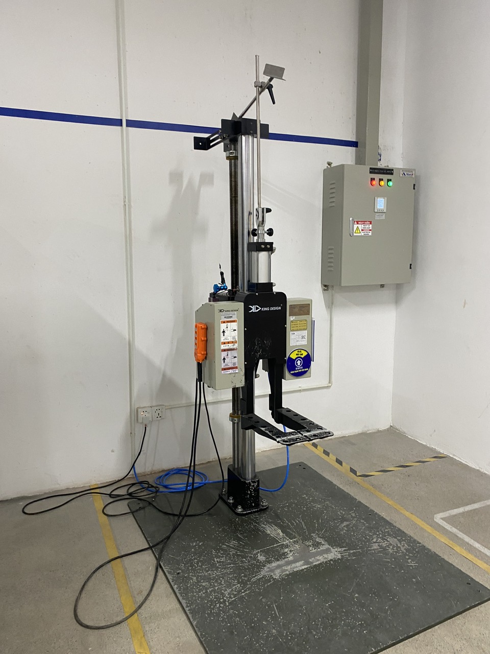 Drop Tester: Giải Pháp Kiểm Tra Độ Bền Thả Rơi Hiệu Quả