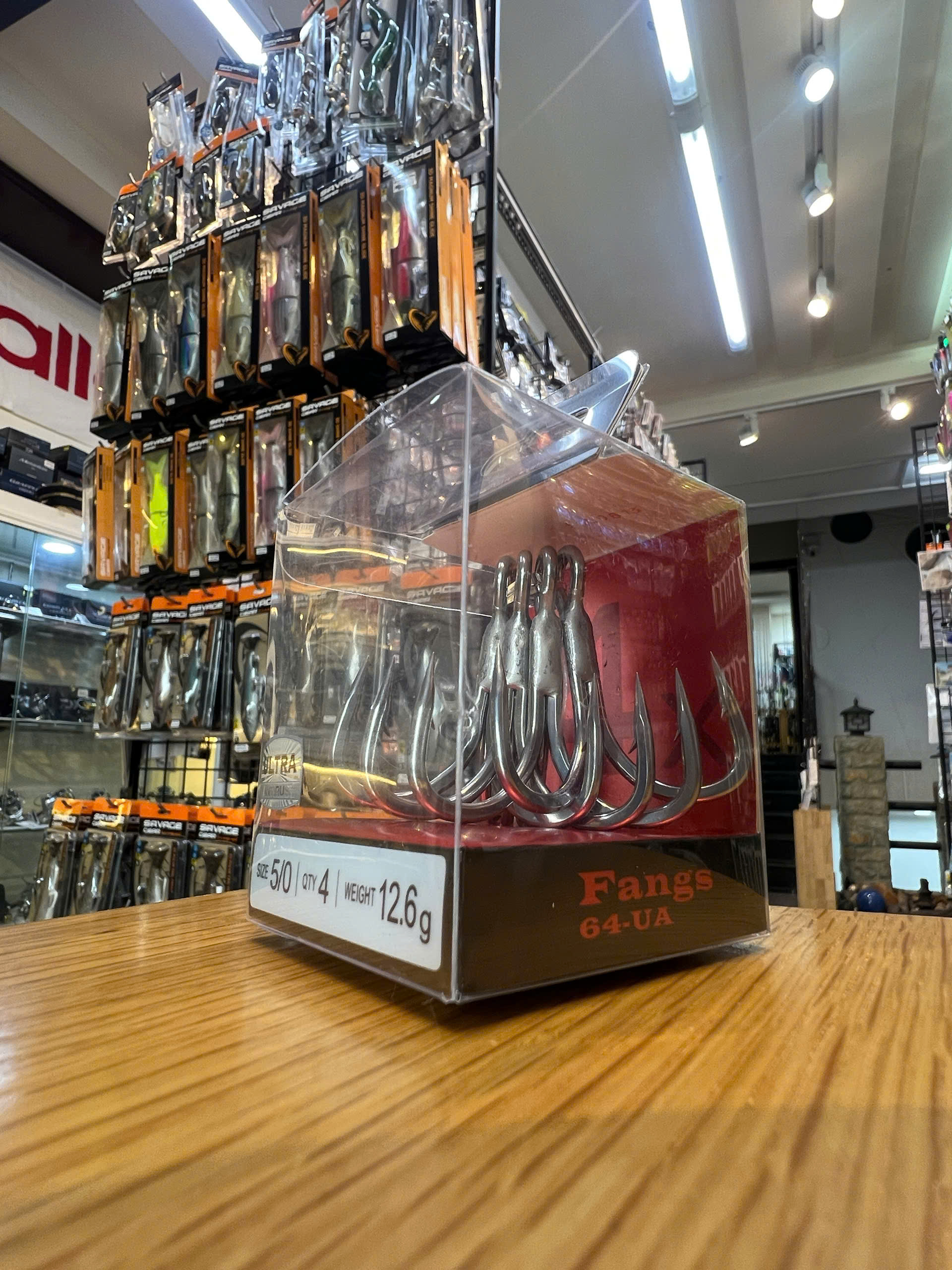 BKK Fangs-64 UA: Lưỡi Câu Ba Tiêu Thân Dày 4X – 