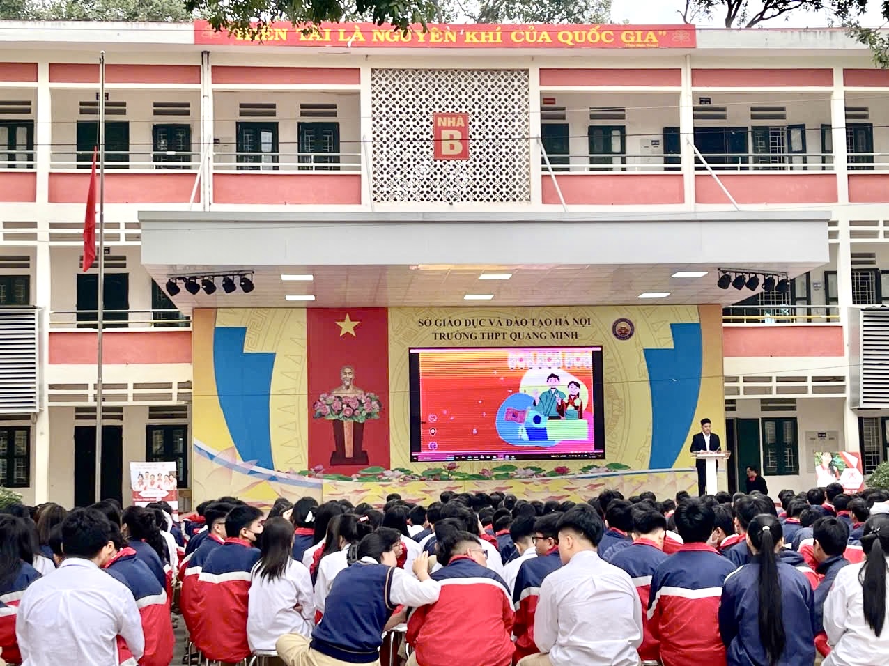 BUỔI GIAO LƯU VỚI TRƯỜNG THPT QUANG MINH 2/12/2024