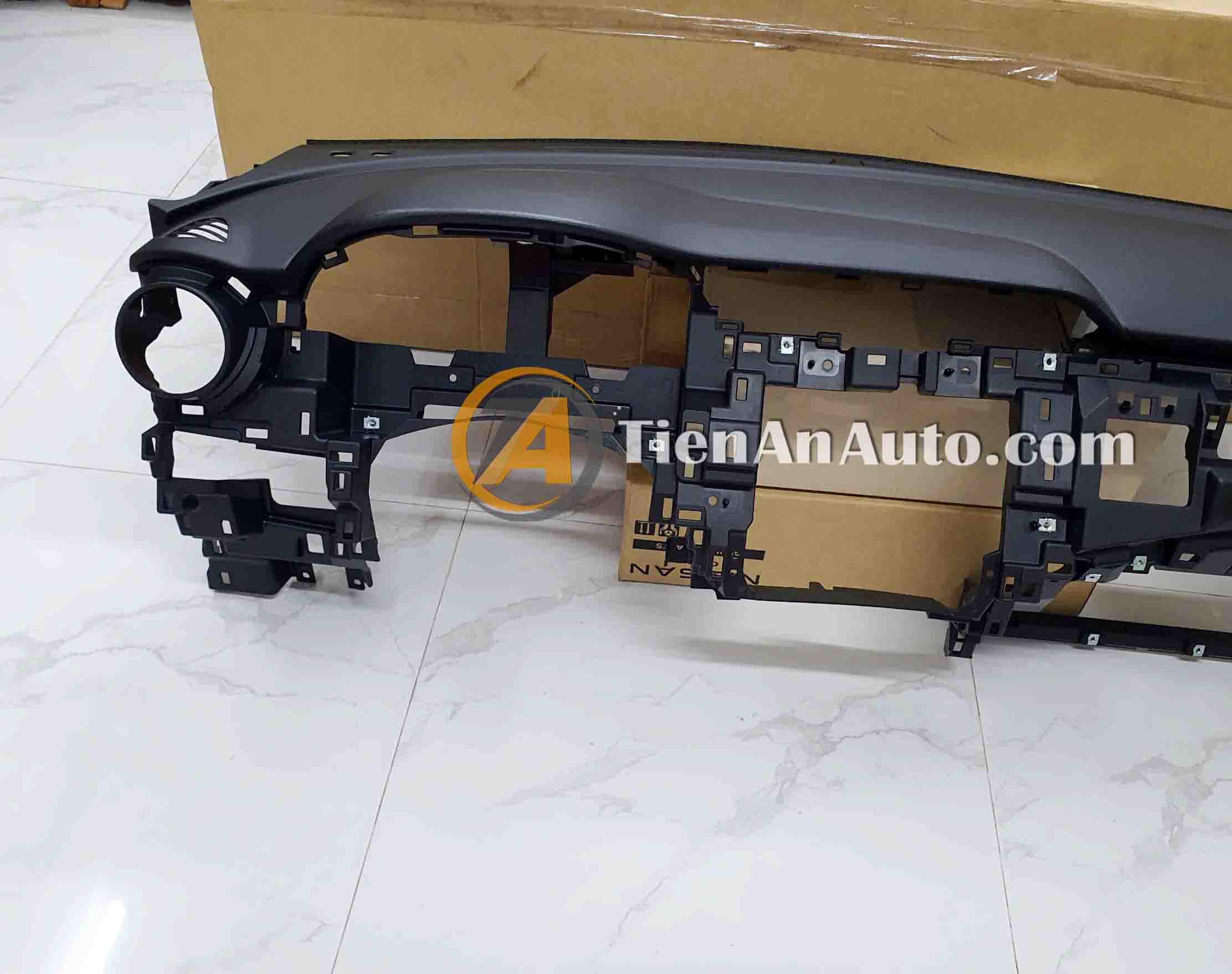 Táp Lô Nissan Kicks – Mã 68200-5R70A | Phụ Tùng Ô Tô Tiến An