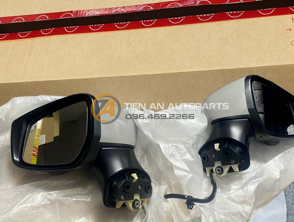 Gương Chiếu Hậu Nissan Almera – Mã 96302-6EK2A,96301-6EK2A | Phụ Tùng Ô Tô Tiến An