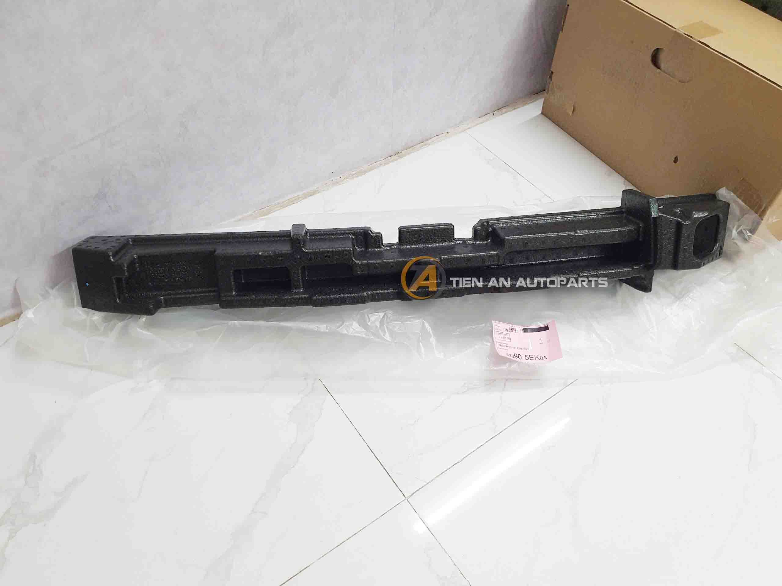 Xốp Tăng Cứng Cản Trước Nissan Almera 2021–2024 – Mã 62090-5EK0A | Phụ Tùng Ô Tô Tiến An