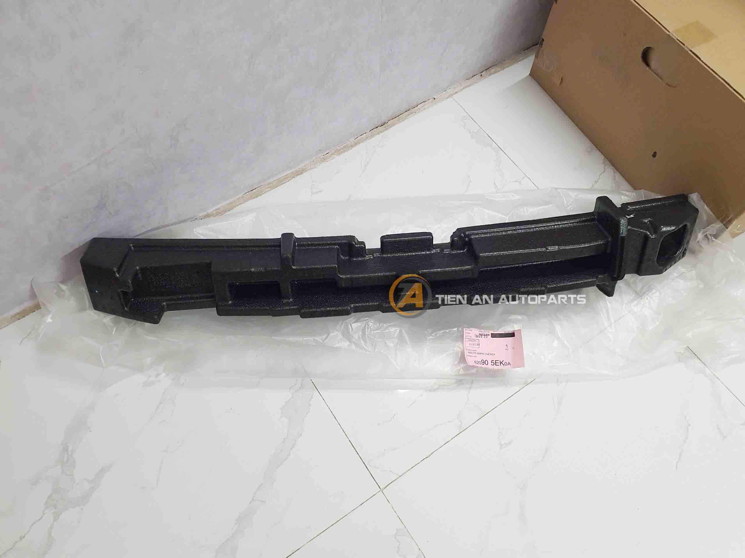 Xốp Tăng Cứng Cản Trước Nissan Almera 2021–2024 – Mã 62090-5EK0A | Phụ Tùng Ô Tô Tiến An