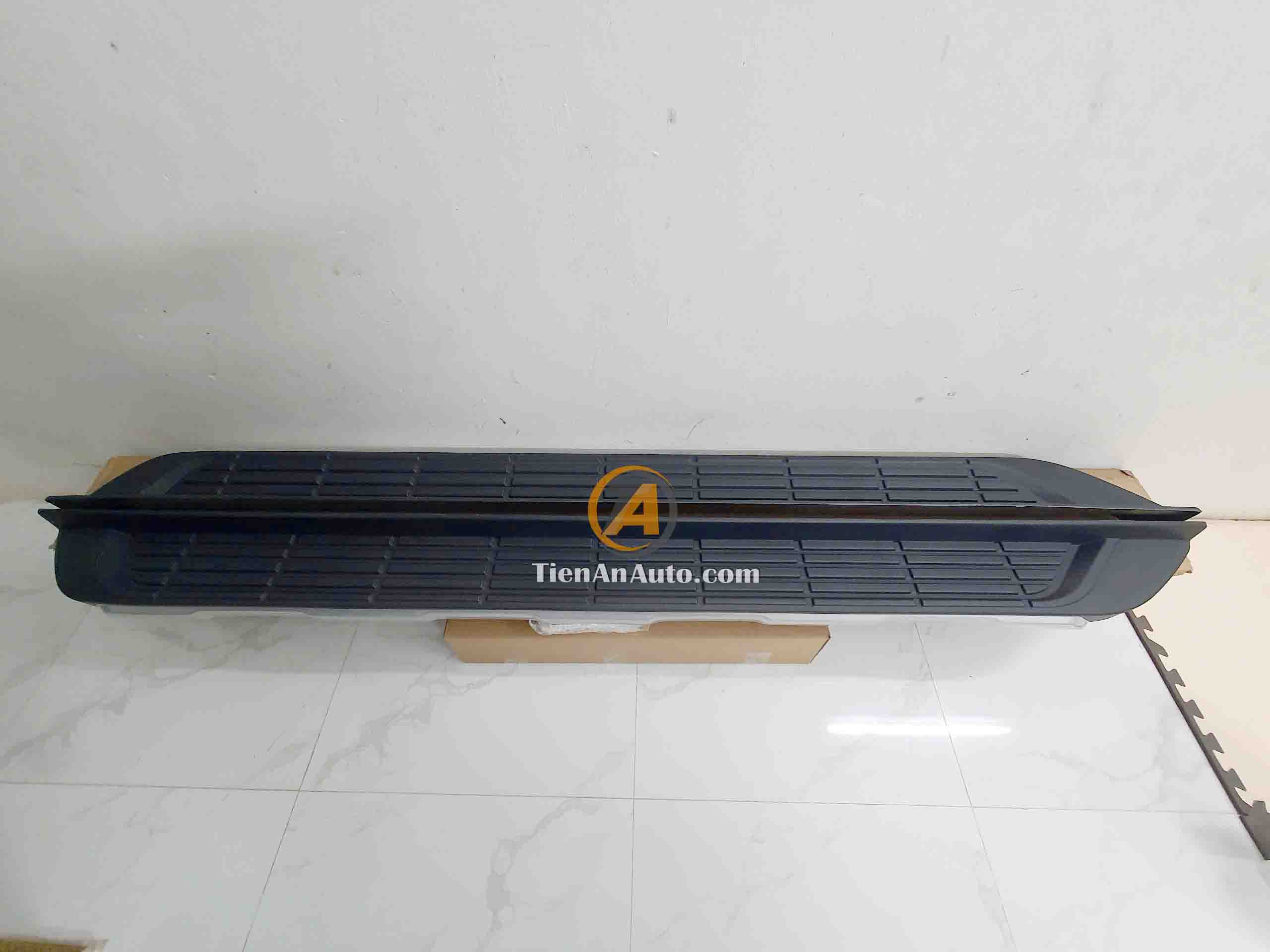 Bậc Lên Xuống Ford Ranger Chính Hãng | Phụ Tùng Ô Tô Tiến An