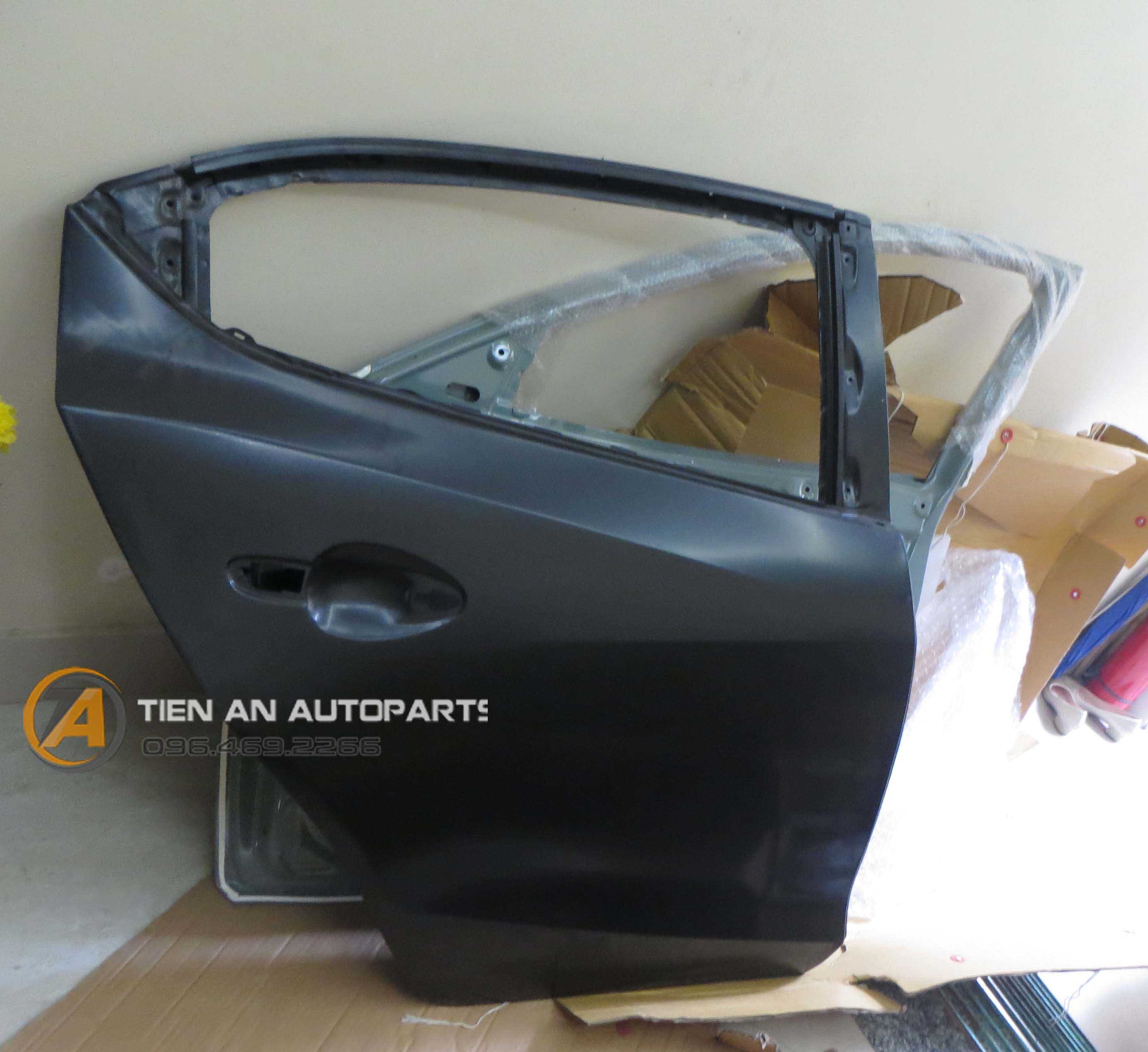 Cánh cửa sau Mazda 3 (2015-2018) - BHY07302XF, BHY07202XF | Phụ tùng ô tô Tiến An - 0964692266