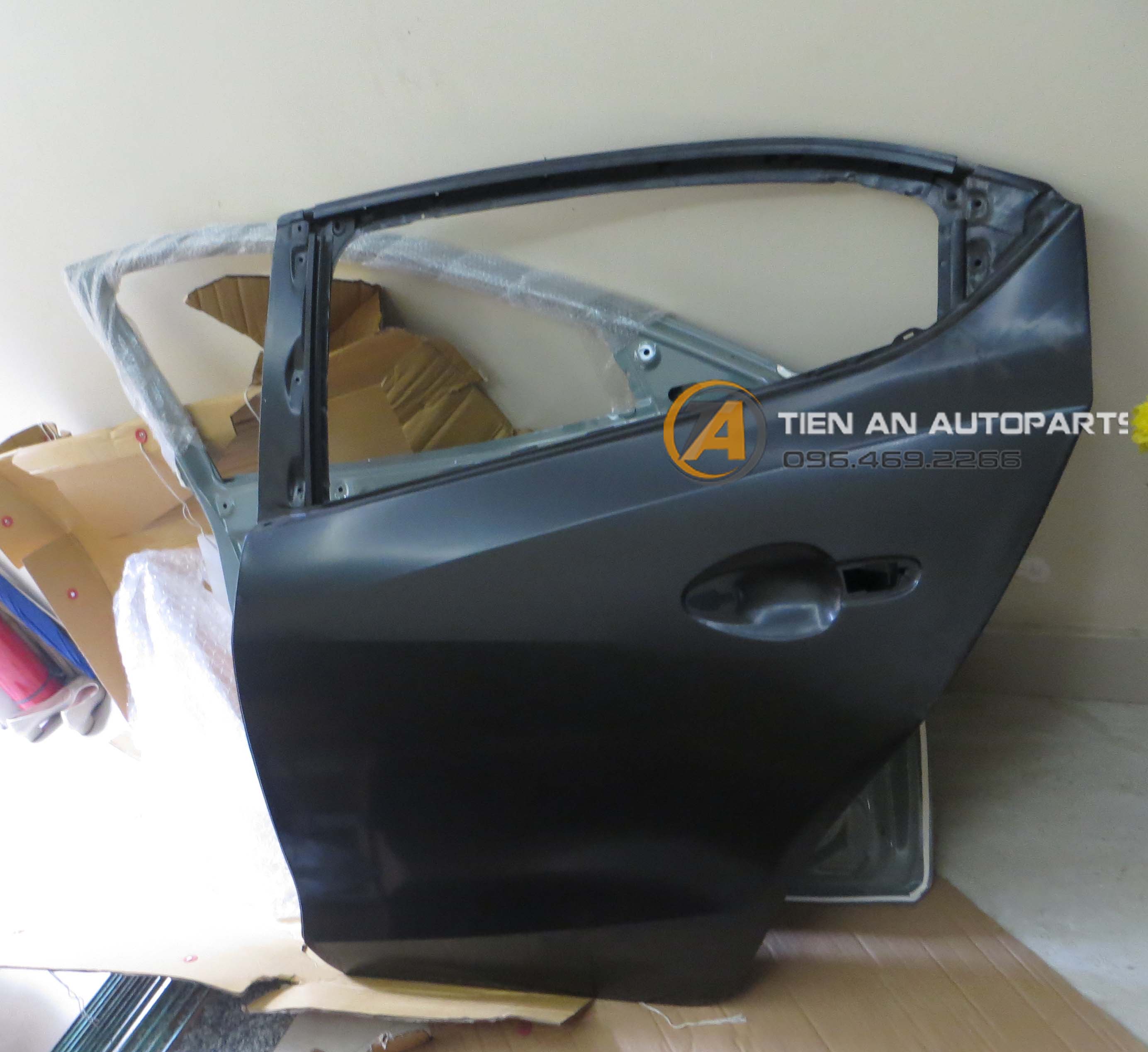 Cánh cửa sau Mazda 3 (2015-2018) - BHY07302XF, BHY07202XF | Phụ tùng ô tô Tiến An - 0964692266