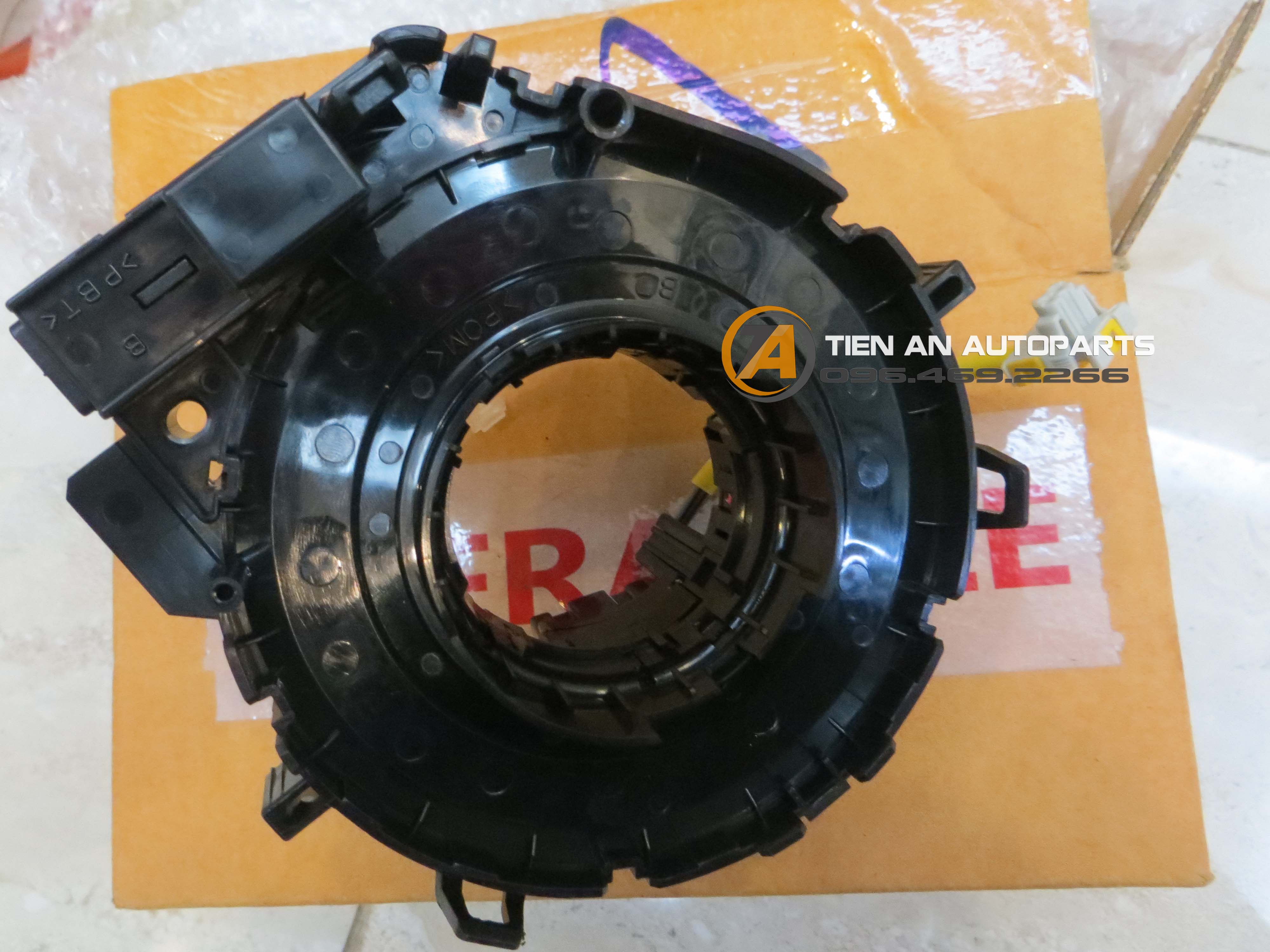 Cáp còi Mazda BT50 (2012-2018)  UC9M66CS0B