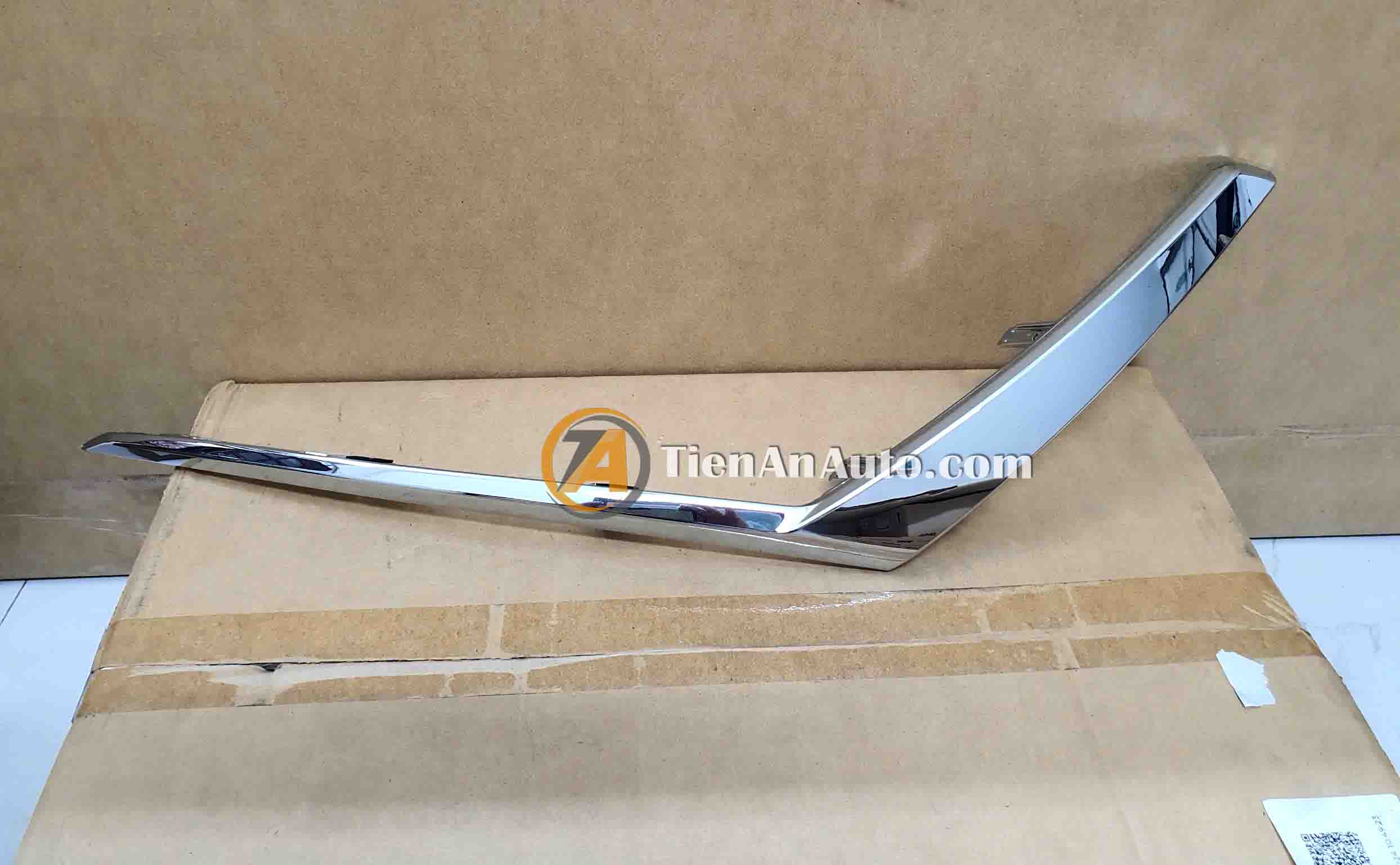 Nẹp Mạ Ca Lăng Nissan Kicks – Mã 62087-5RY0A | Phụ Tùng Ô Tô Tiến An