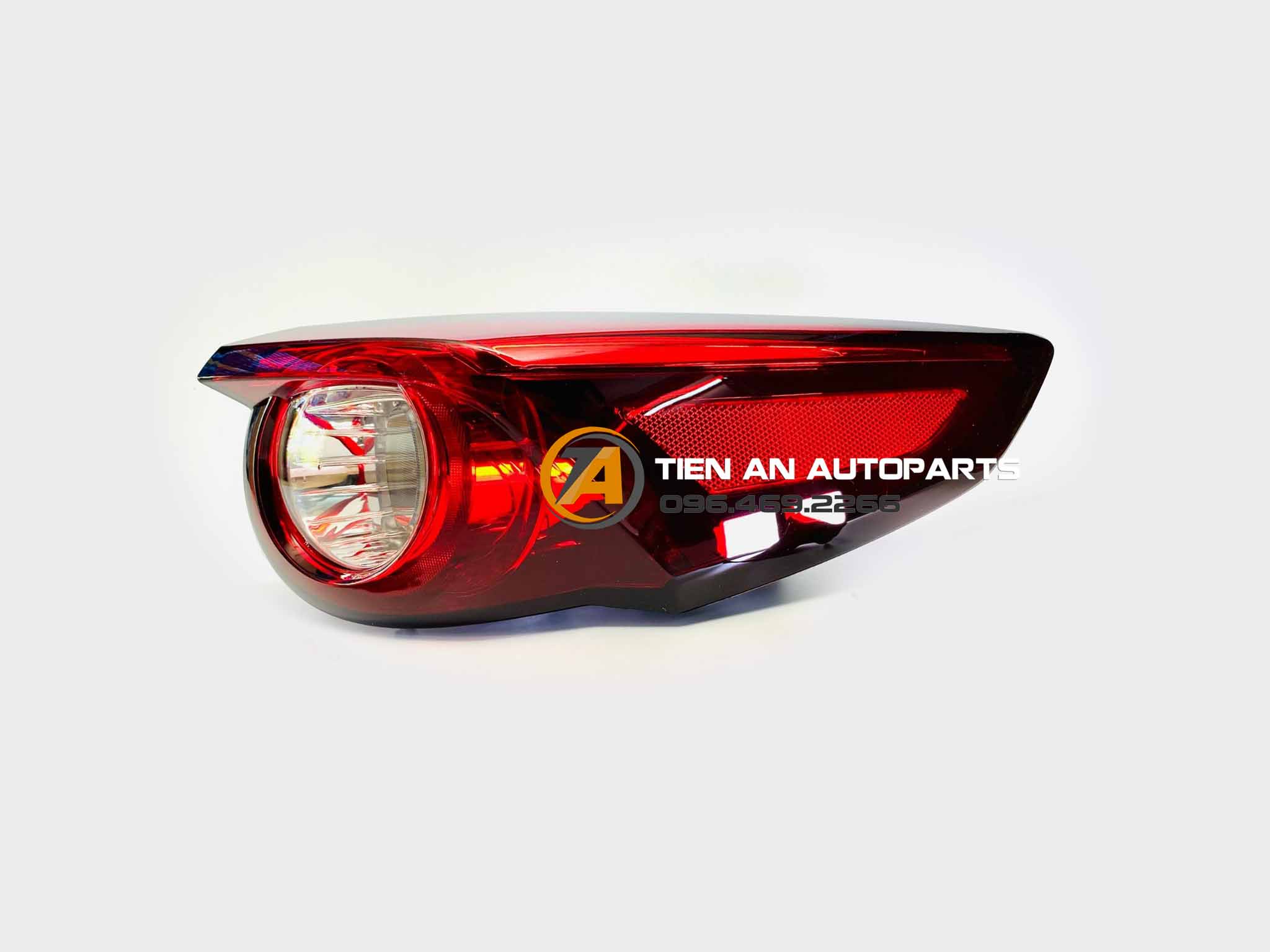 Đèn hậu Mazda CX8 TK5751150B, TK5751160B | Phụ tùng ô tô Tiến An - 0964692266