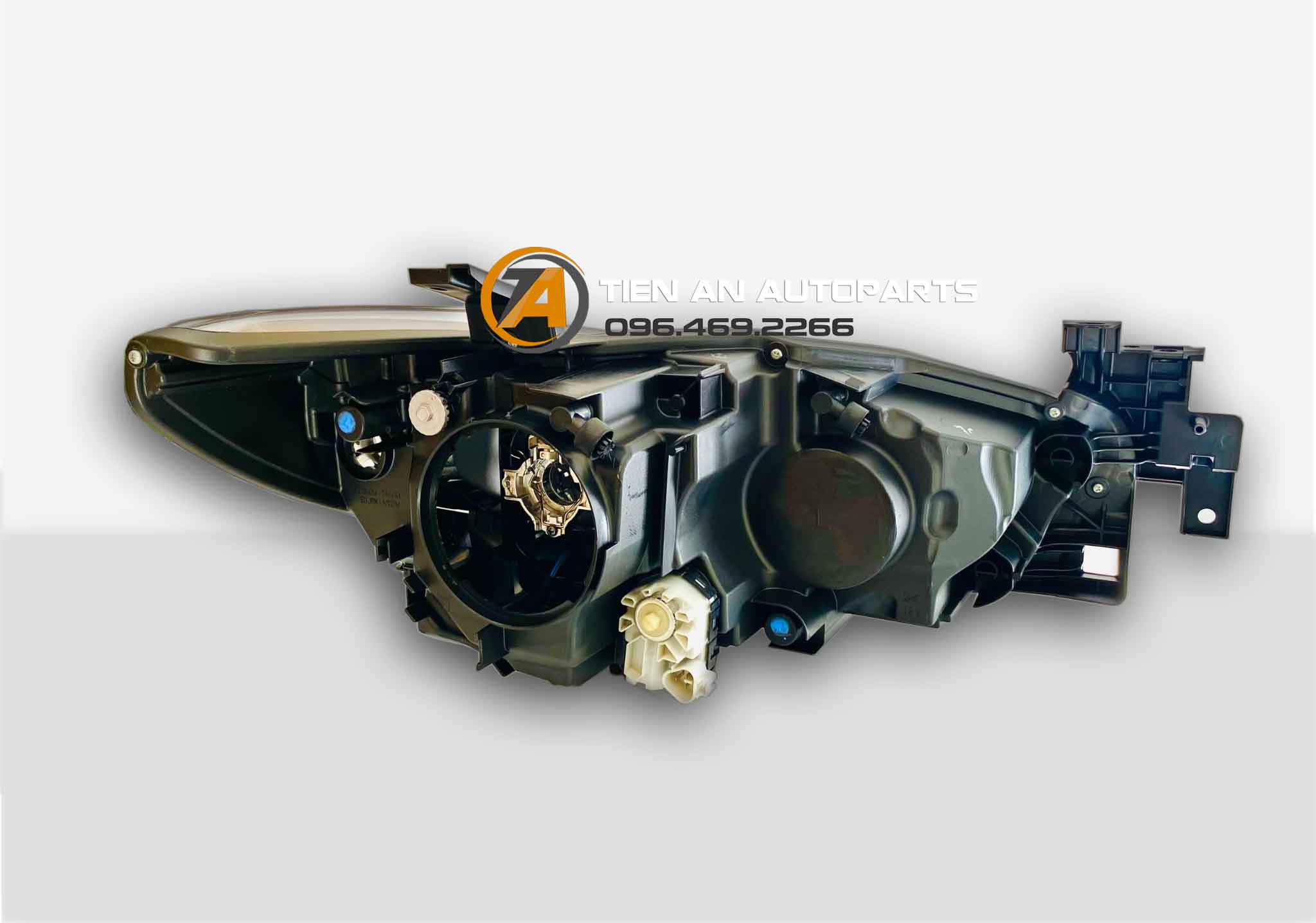 Đèn pha Mazda 6 2014-2016 GHR451041G, GHR451031G | Phụ tùng ô tô Tiến An - 0964692266