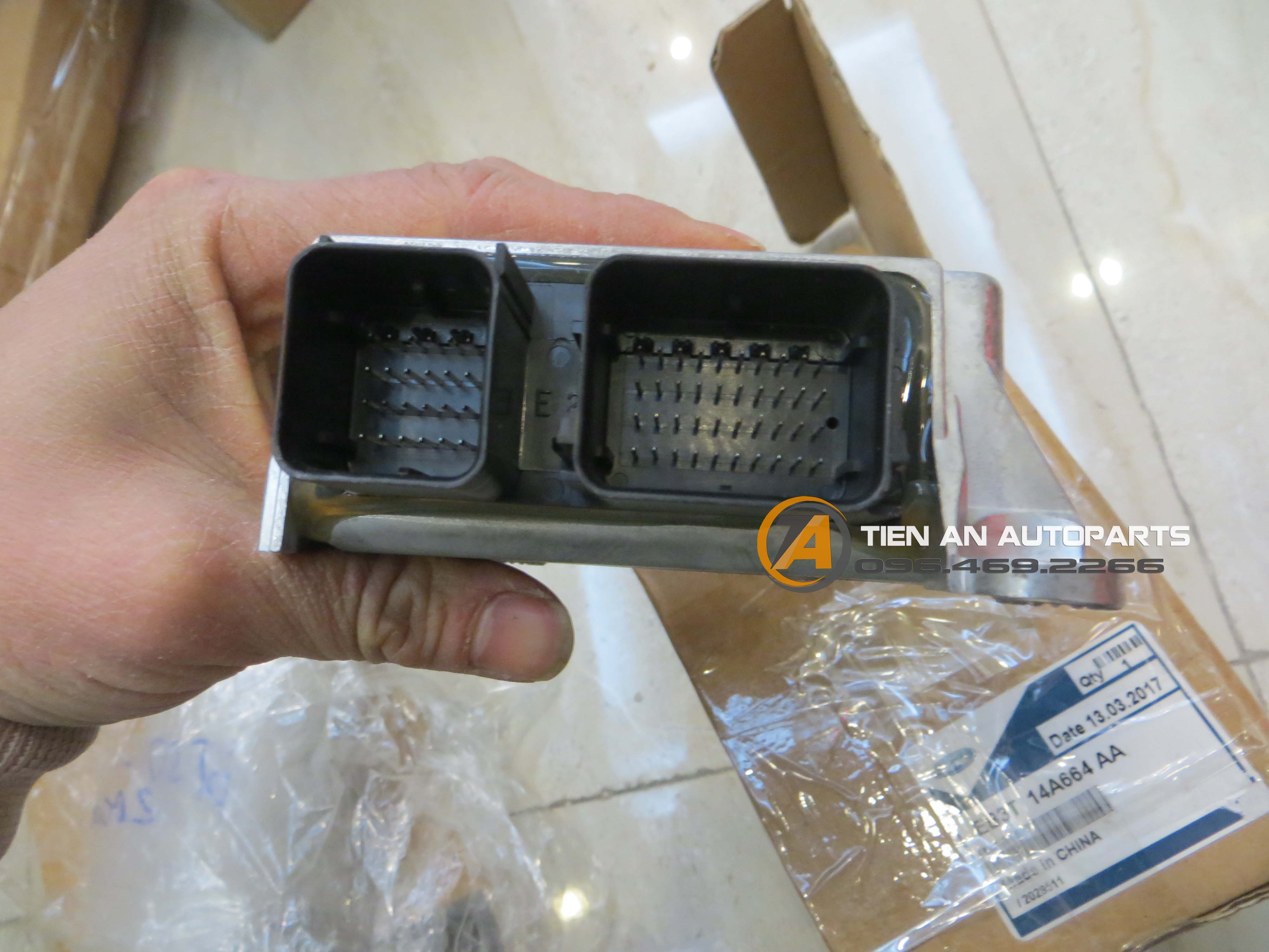 Hộp điều khiển túi khí Ford Ranger (2014-2019) - AB3914B321 | Phụ tùng ô tô Tiến An - Liên hệ: 0964692266