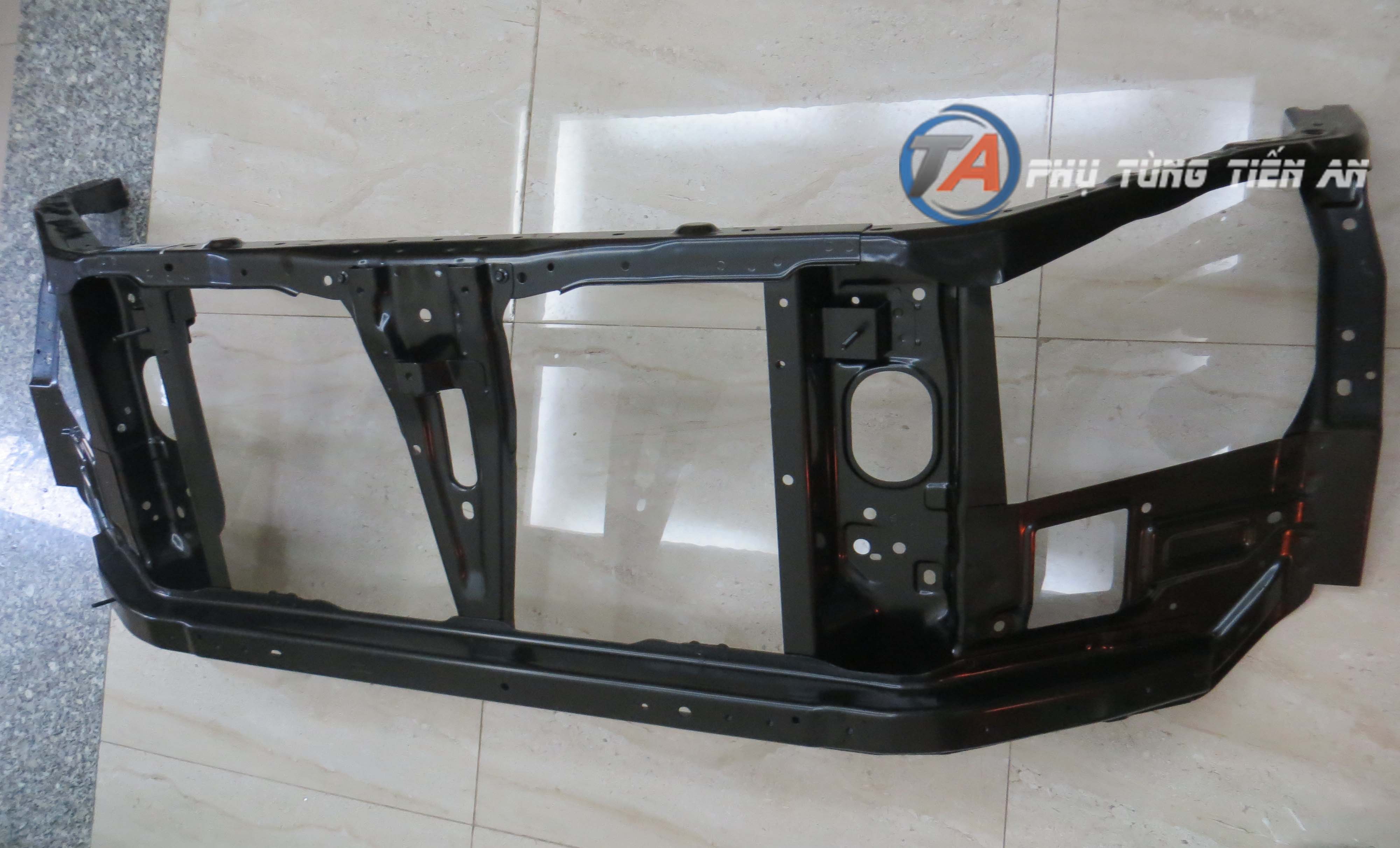 Khung Xương Két Nước Mazda BT50 - UC9M53110K | Phụ Tùng Ô Tô Tiến An - 0964692266