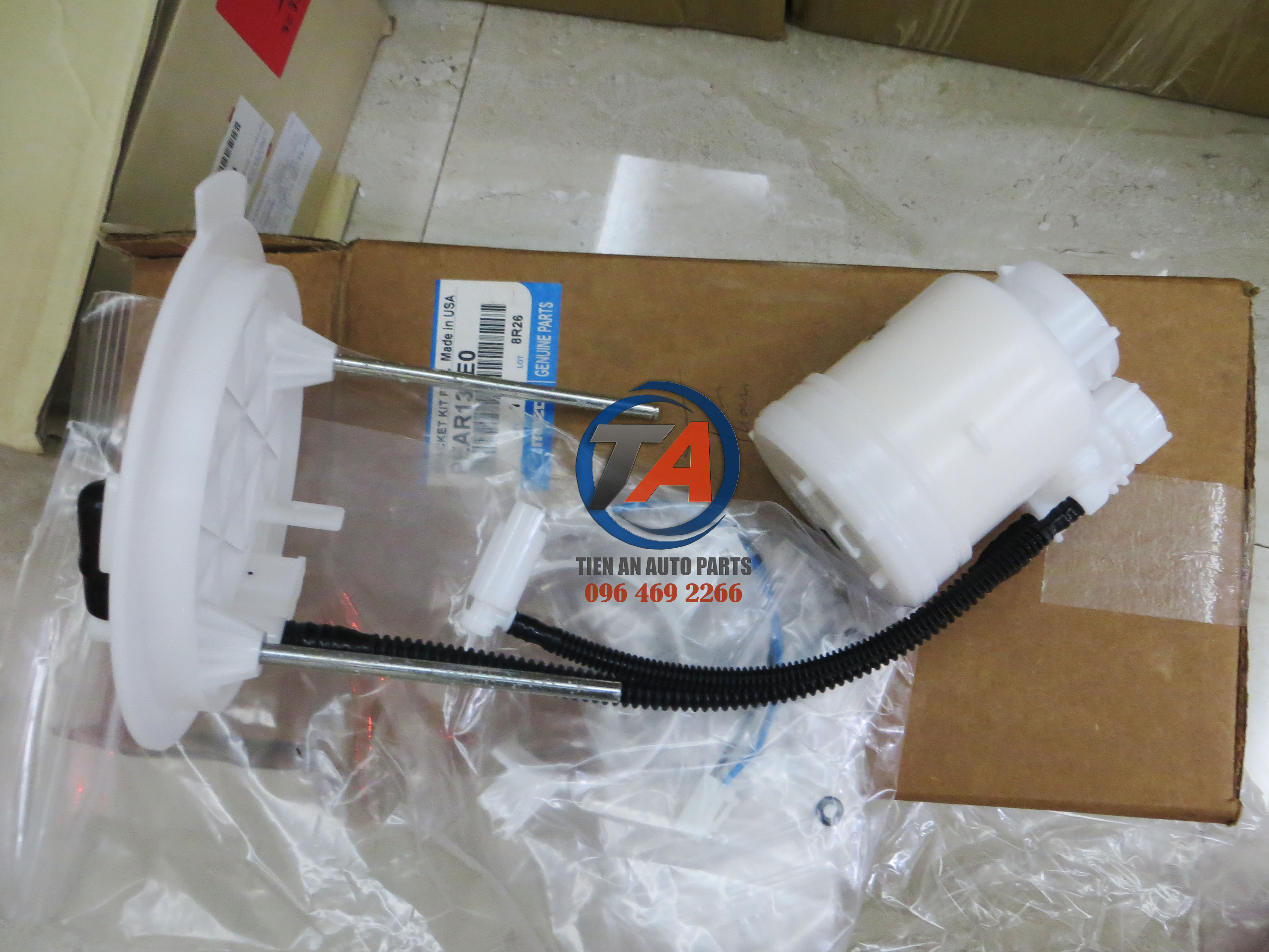 Lọc xăng Mazda 2, Mazda 3, Mazda 6, Mazda CX5 - PE1A13ZE0 | Phụ