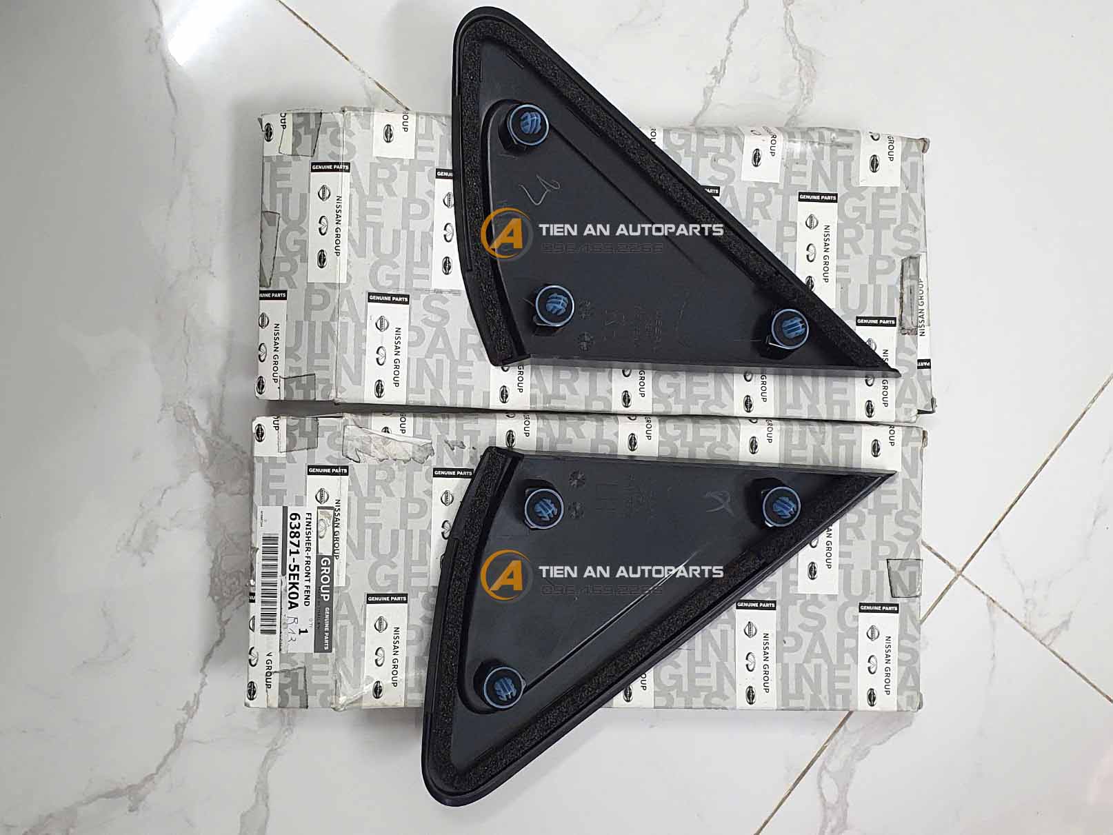Ốp Tam Giác Chân Gương Nissan Almera 638715EK0A, 638705EK0A - Phụ Tùng Tiến An