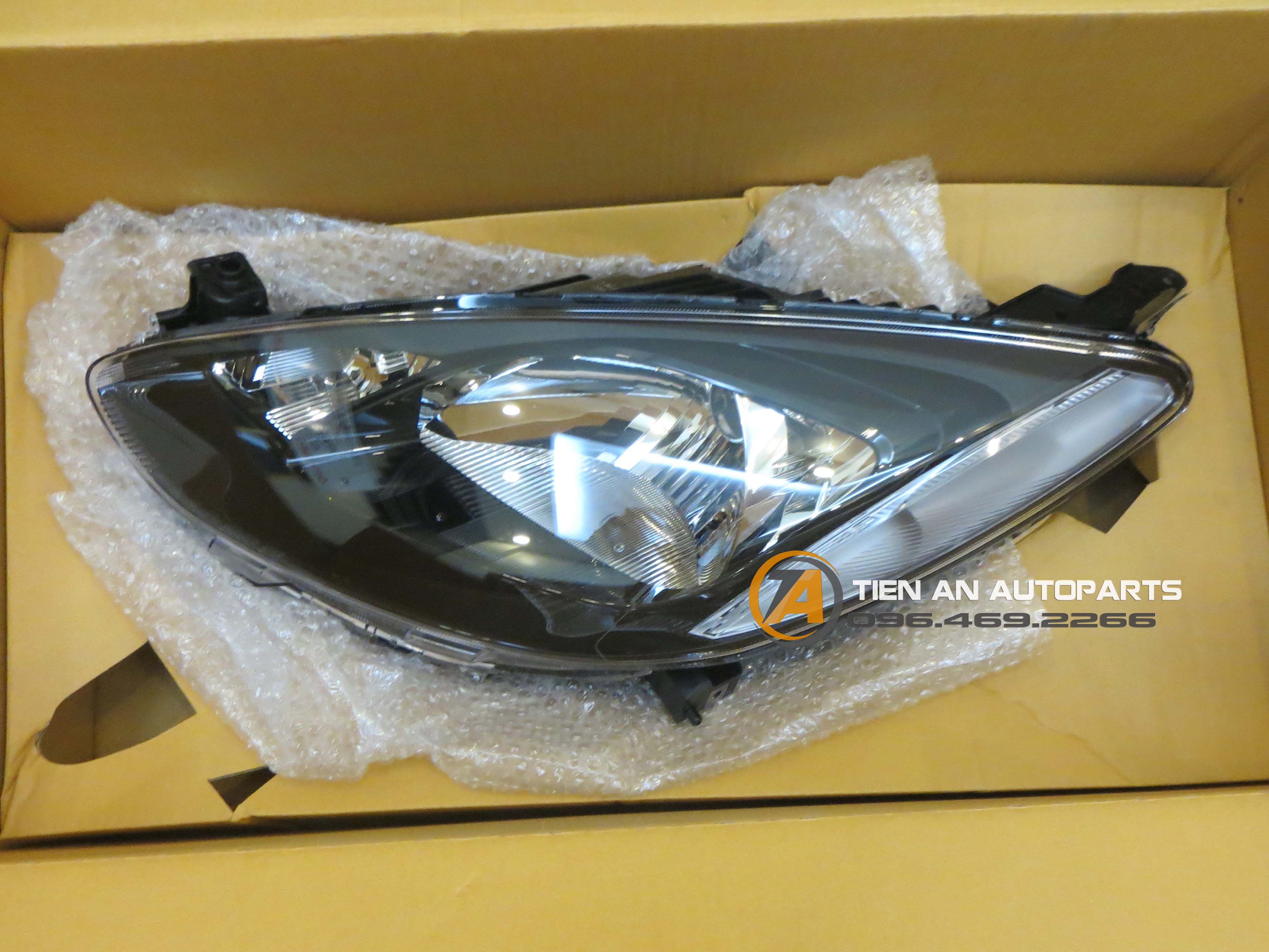 Đèn pha Mazda 2S (2008 -2013) DL34510L0C | Phụ tùng ô tô Tiến An - 0964692266