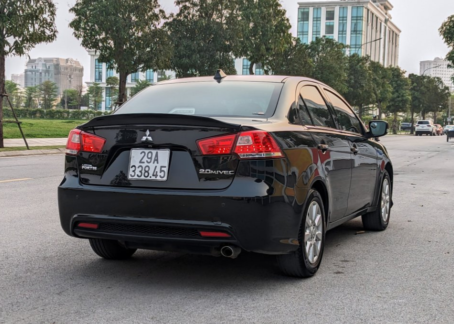 Đèn hậu Mitsubishi Lancer  Fortis 2010 - MN205064