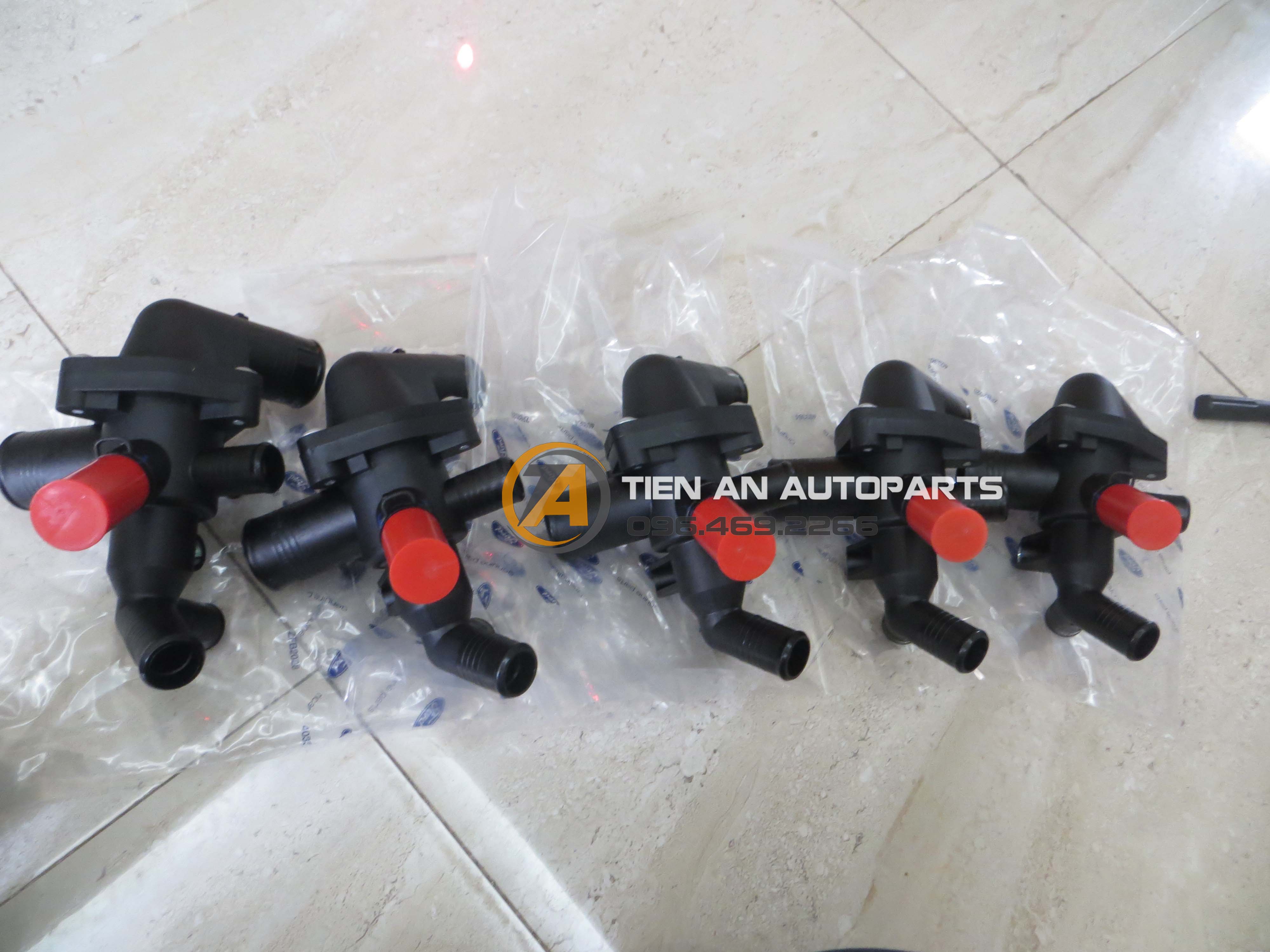 Cụm van hằng nhiệt Ford Ranger - MSP: BB3Q8A586AB  | Phụ tùng ô tô Tiến An - 0964692266