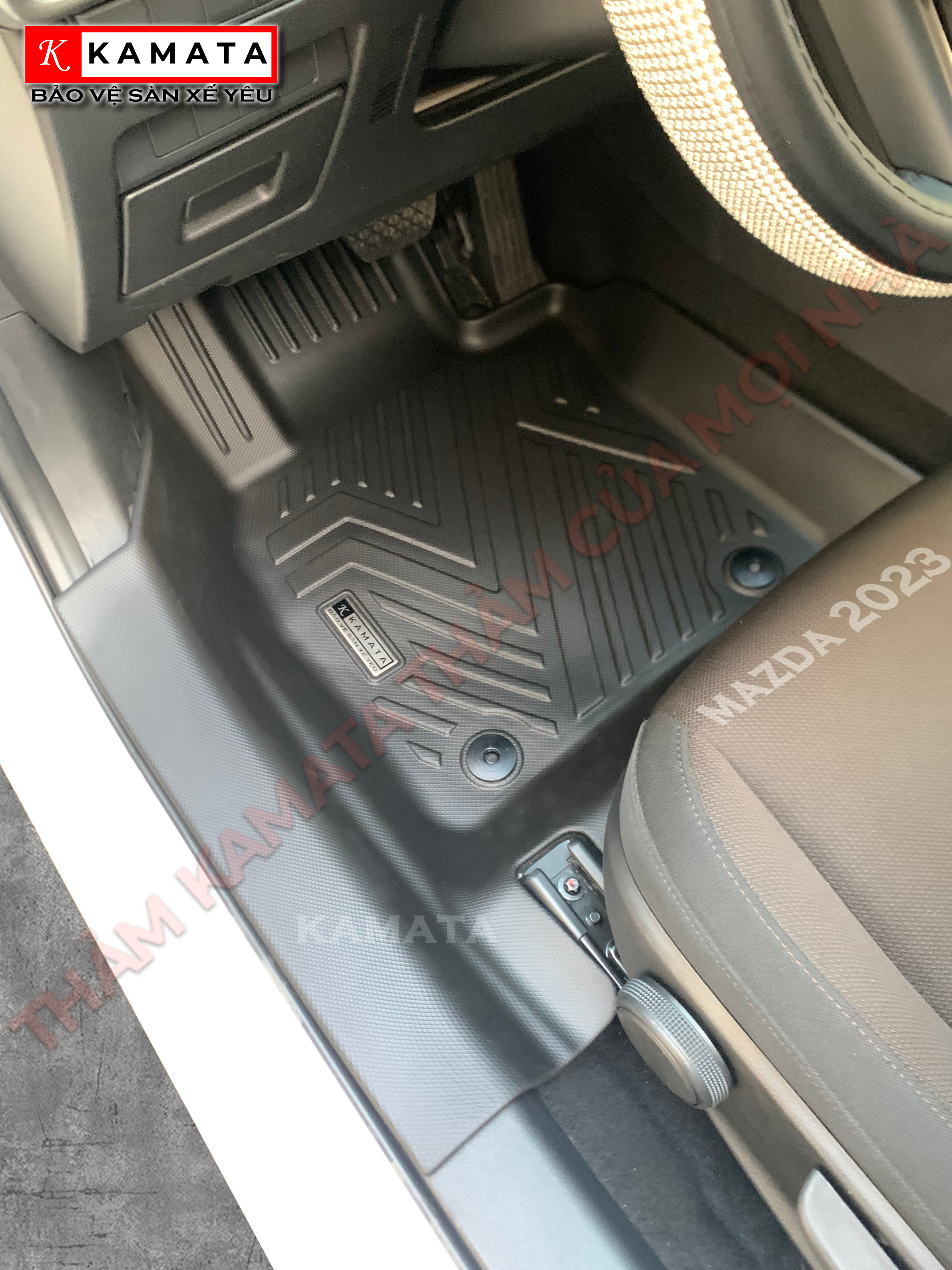 Thảm lót sàn ô tô Mazda3 2019 - 2023 đúc nguyên khối TPV (3 tấm/Bộ)