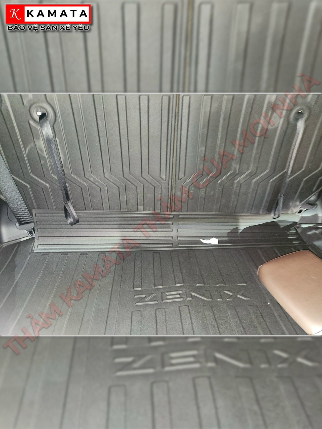 Thảm lót cốp Toyota Innova Cross 2023-2025 TPV new (tràn ghế)