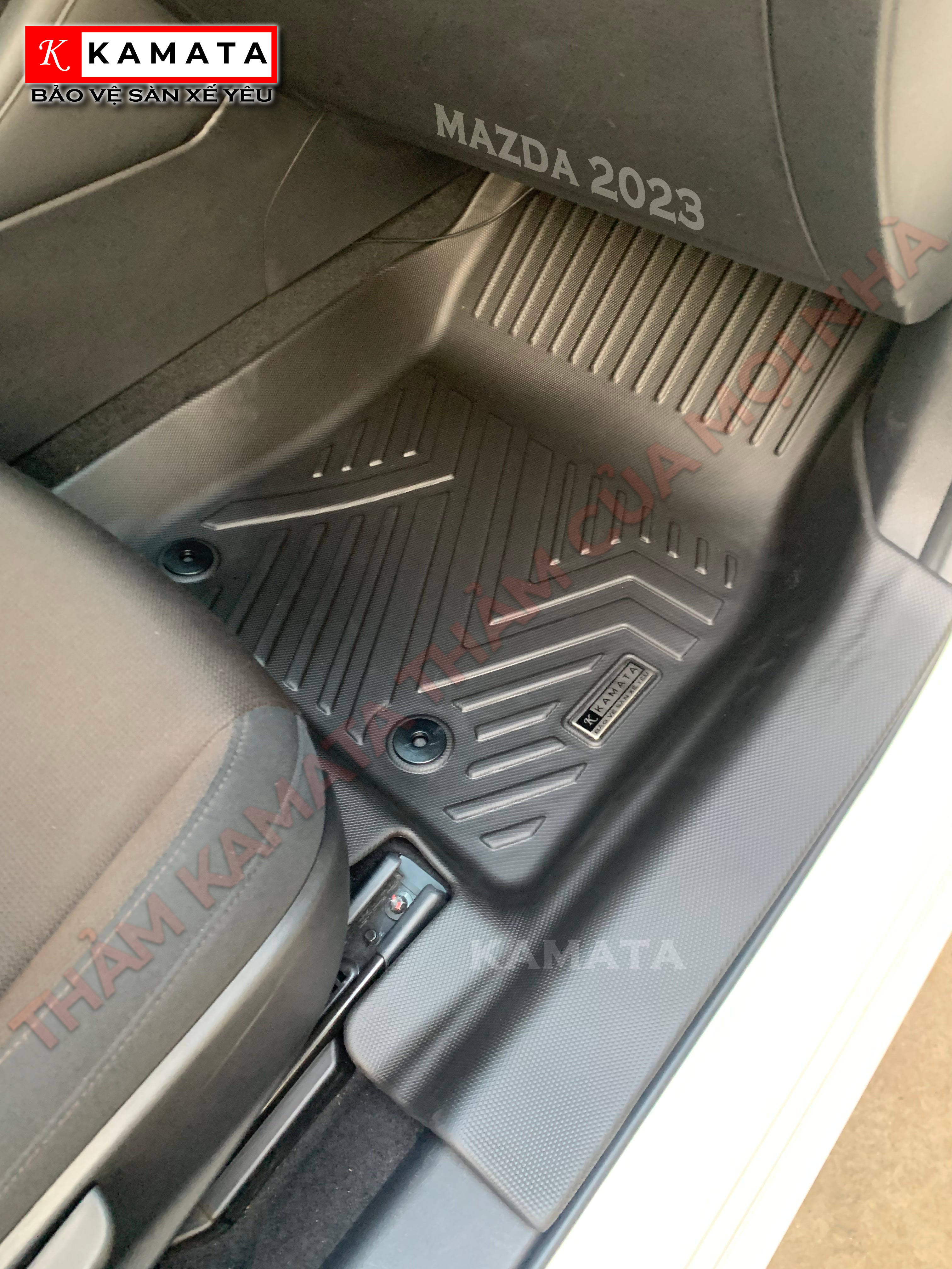 Thảm lót sàn ô tô Mazda3 2014- 2019 đúc nguyên khối TPV (3 tấm/Bộ)