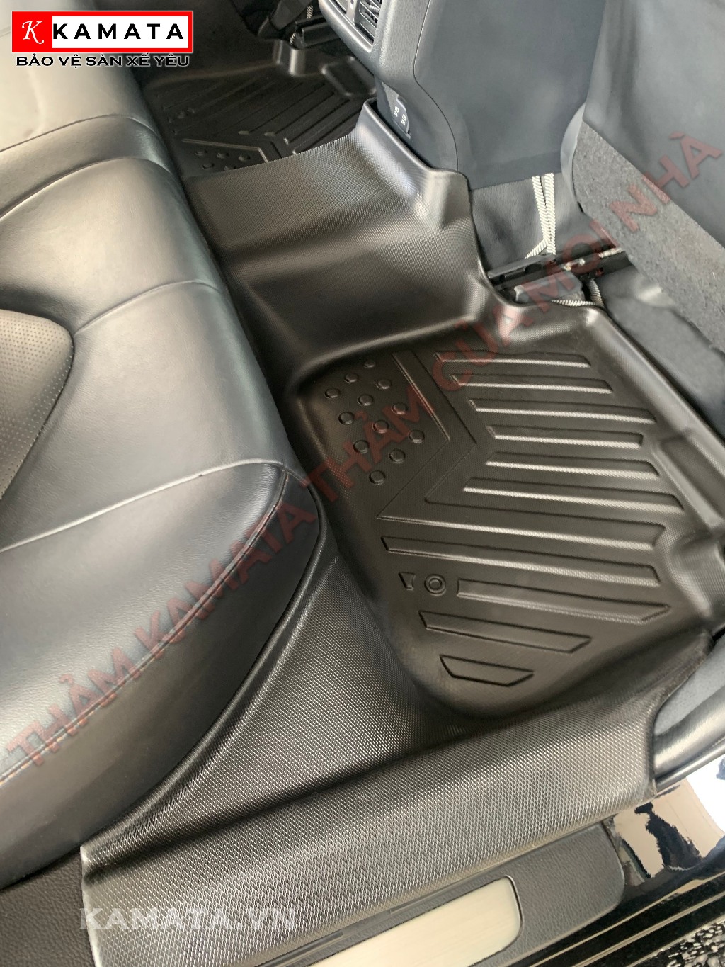 Thảm lót sàn ô tô Toyota Camry 2023 bản 2.5 khuôn đúc TPV (1 bộ 3 tấm)